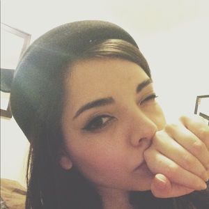 Meet your Posher, Veronika